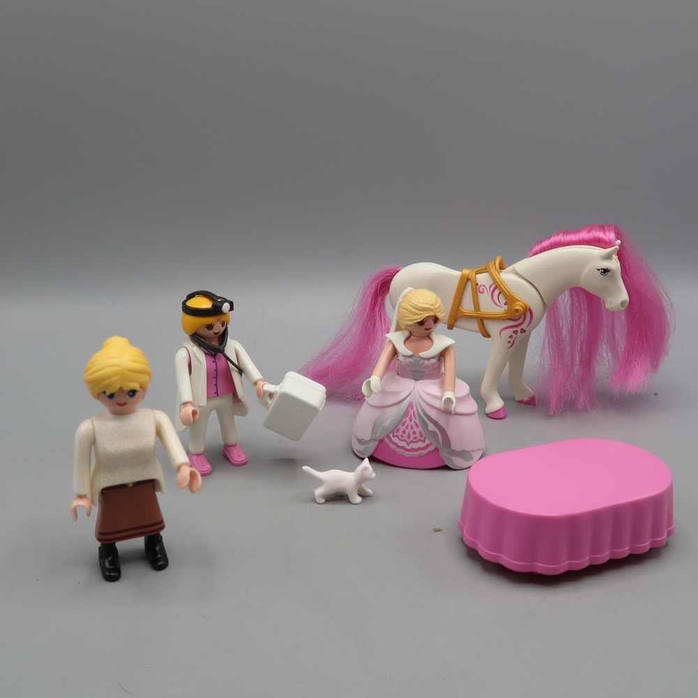Playmobil Princess Palace Table Kitten Cat Pink Hair Horse Girl Figures Doctor